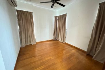 (GATED GUARDED) 3 Storey Bungalow @ Casabella, Kota Damansara PJ