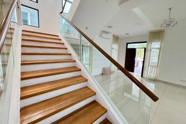 (GATED GUARDED) 3 Storey Bungalow @ Casabella, Kota Damansara PJ