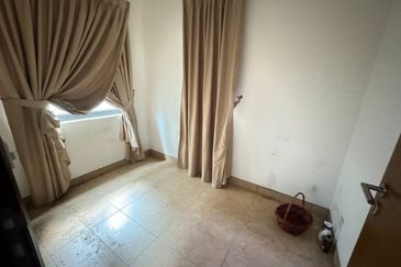 (GATED GUARDED) 3 Storey Bungalow @ Casabella, Kota Damansara PJ