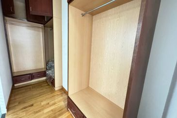 (GATED GUARDED) 3 Storey Bungalow @ Casabella, Kota Damansara PJ