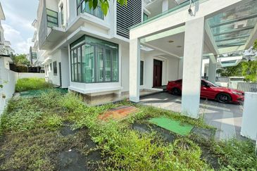 (GATED GUARDED) 3 Storey Bungalow @ Casabella, Kota Damansara PJ