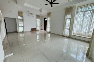 (GATED GUARDED) 3 Storey Bungalow @ Casabella, Kota Damansara PJ