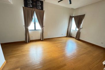 (GATED GUARDED) 3 Storey Bungalow @ Casabella, Kota Damansara PJ