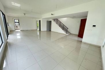 (GATED GUARDED) 2 Storey Semi D @ Tropicana Aman, Telok Panglima Garang