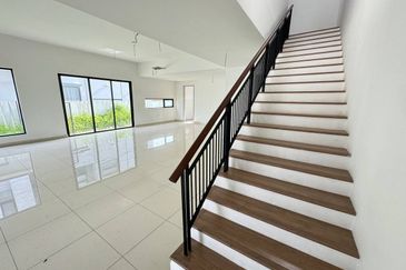 (GATED GUARDED) 2 Storey Semi D @ Tropicana Aman, Telok Panglima Garang