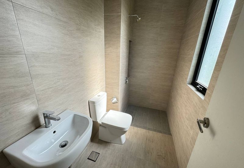 (GATED GUARDED) 2 Storey Semi D @ Tropicana Aman, Telok Panglima Garang