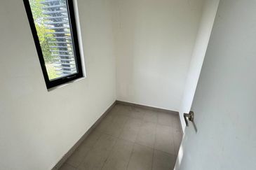 (GATED GUARDED) 2 Storey Semi D @ Tropicana Aman, Telok Panglima Garang