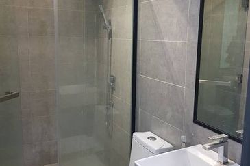 (BALCONY) High Floor The Square @ One City Service Residence, Subang Jaya 