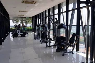 (BALCONY) High Floor The Square @ One City Service Residence, Subang Jaya 