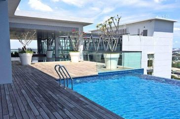 (BALCONY) High Floor The Square @ One City Service Residence, Subang Jaya 