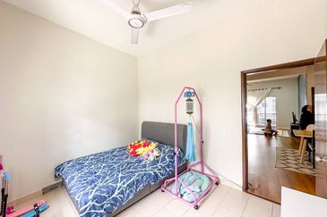(LEVEL 1) Renovated Embun Residence Taman Puncak Saujana, Kajang