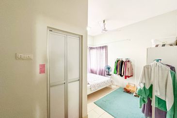 (LEVEL 1) Renovated Embun Residence Taman Puncak Saujana, Kajang