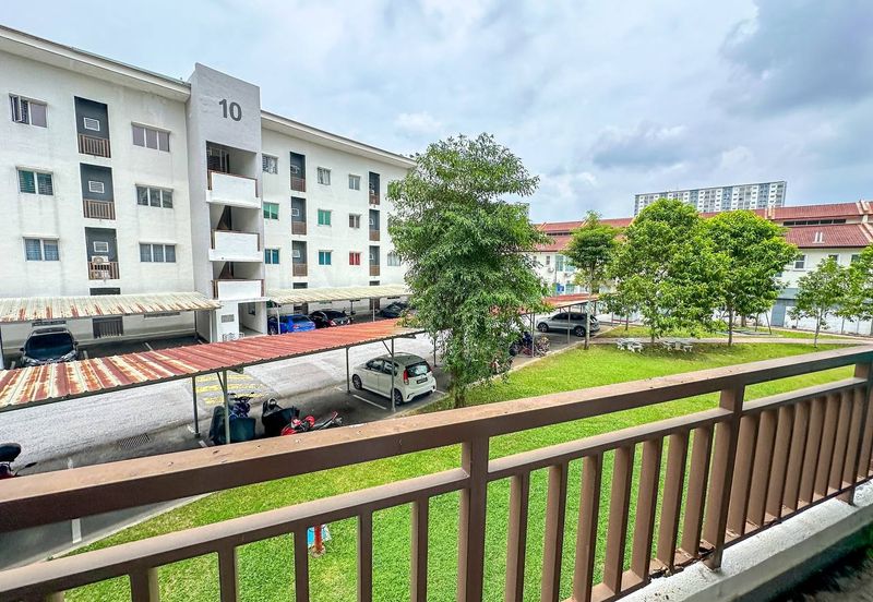 (LEVEL 1) Renovated Embun Residence Taman Puncak Saujana, Kajang