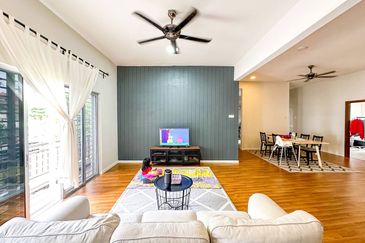 (LEVEL 1) Renovated Embun Residence Taman Puncak Saujana, Kajang