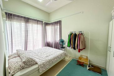 (LEVEL 1) Renovated Embun Residence Taman Puncak Saujana, Kajang