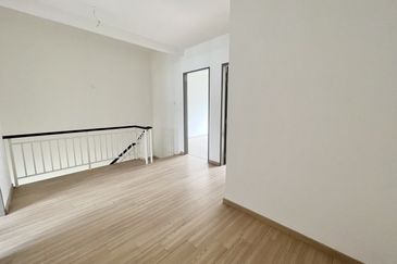 (GATED GUARDED) 2 Storey Aster Type, Diamond City, Semenyih