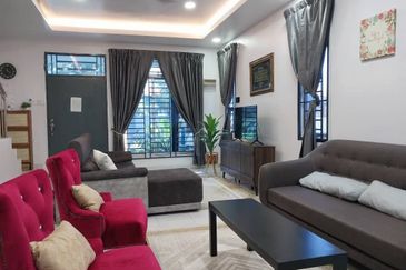 (OPEN FACING) End Lot Double Storey Taman Scientex Senai, Johor