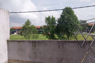 (OPEN FACING) End Lot Double Storey Taman Scientex Senai, Johor