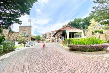 (FREEHOLD) 3 Storey SEMI-D Riverview, Kemensah, Taman Melawati 
