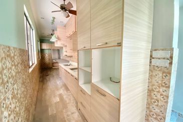 (FREEHOLD) 3 Storey SEMI-D Riverview, Kemensah, Taman Melawati 