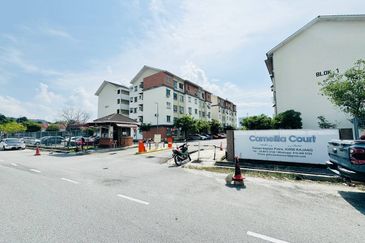 (GATED GUARDED) Camellia Court Apartment, Taman Impian Putra, Kajang 