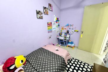 (GATED GUARDED) Camellia Court Apartment, Taman Impian Putra, Kajang 