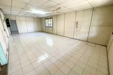 (CORNER LOT) Single Storey Taman Rambai Indah, Jenjarom