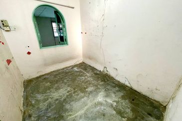 (CORNER LOT) Single Storey Taman Rambai Indah, Jenjarom