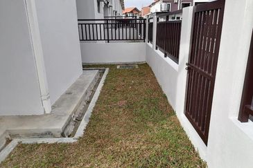 (CORNER LOT) 2 Storey Terrace Viola Alam Impian, Shah Alam