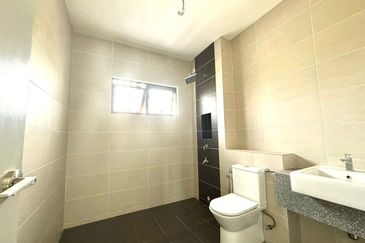 (CORNER LOT) 2 Storey Terrace Viola Alam Impian, Shah Alam