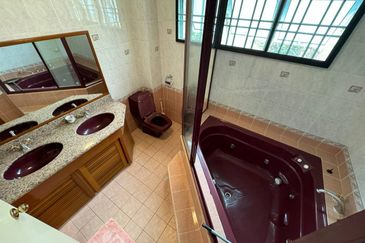 (FACING OPEN) Corner Lot 2 Storey Semi Detached Jalan Kubah, Bukit Jelutong