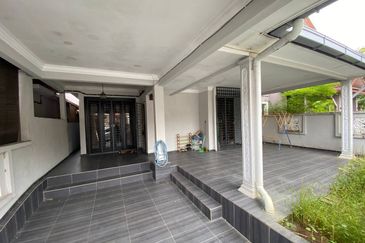 (FULLY FURNISHED) Renovated 2 Storey Semi-D Lorong Azzaharah, Puncak Alam