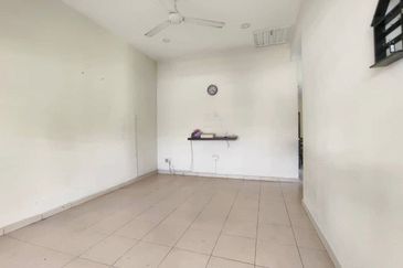 (EXTRA LAND) Single Storey Semi-D Kg Sungai Pinang, Pulau Indah, Port Klang