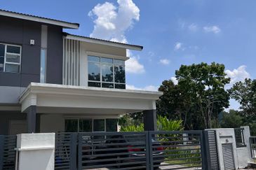 (FULLY FURNISHED) Semi Detached Double Storey Bukit Bandaraya, Seksyen U11, Shah Alam