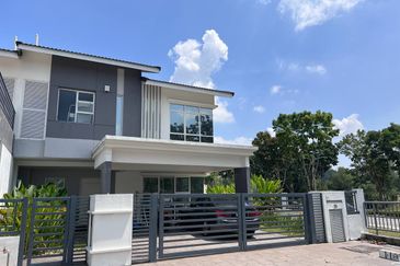 (FULLY FURNISHED) Semi Detached Double Storey Bukit Bandaraya, Seksyen U11, Shah Alam