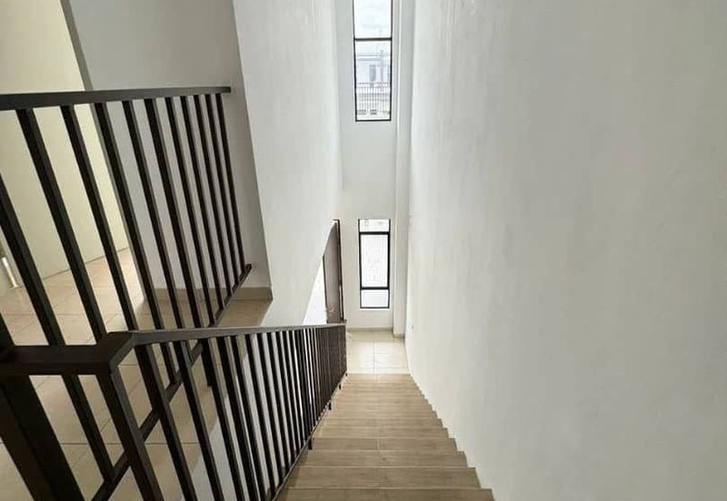 (GATED GUARDED) Brand New 2 Storey Terrace Myra Alam, Puncak Alam 