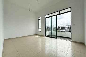 (GATED GUARDED) Brand New 2 Storey Terrace Myra Alam, Puncak Alam 