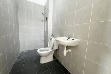 (GATED GUARDED) Brand New 2 Storey Terrace Myra Alam, Puncak Alam 