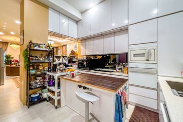 (FACING OPEN) Semi-D Double Storey, Tenderfield Eco Majestic, Semenyih