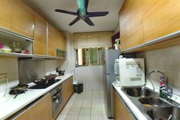 (PRIME LOCATION) Marc Residence Service Residence 