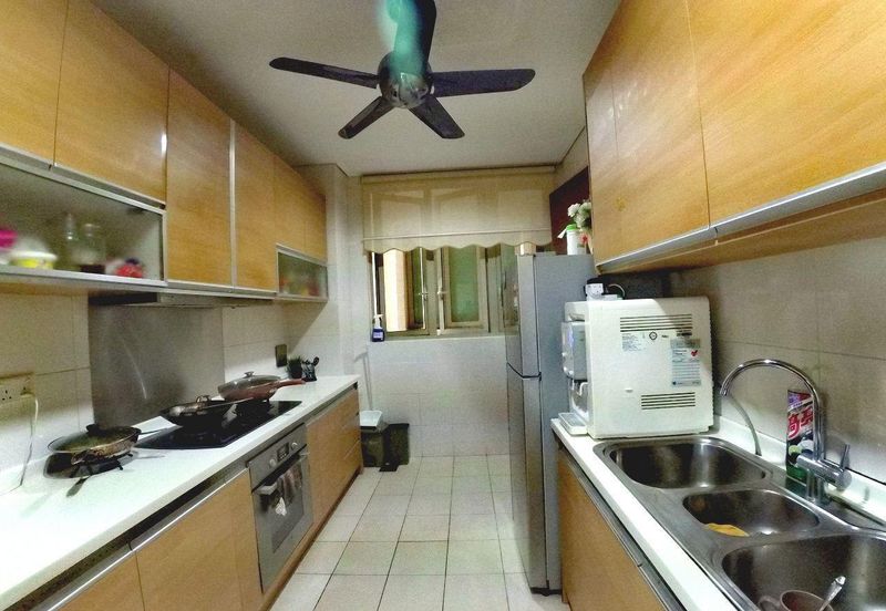 (PRIME LOCATION) Marc Residence Service Residence 