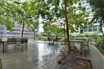 (PRIME LOCATION) Marc Residence Service Residence 