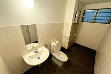 (GATED GUARDED) Penaga Condominium Taman Raintree @ Batu Caves Selangor