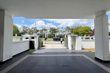 (FACING OPEN) Fully Furnished 2 Storey Endlot Cradleton @ Eco Majestic, Semenyih