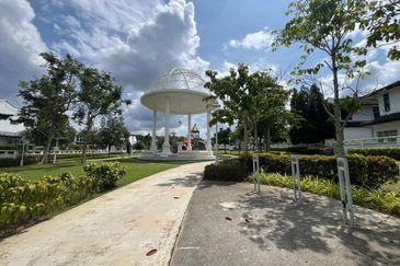 (FACING OPEN) Fully Furnished 2 Storey Endlot Cradleton @ Eco Majestic, Semenyih