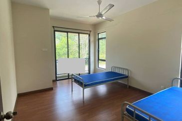 (GATED GUARDED) Well Maintained 2 Storey Semi-D Puncak Bestari, Puncak Alam