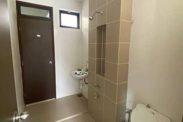 (GATED GUARDED) Well Maintained 2 Storey Semi-D Puncak Bestari, Puncak Alam