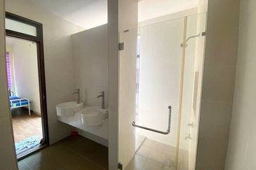 (GATED GUARDED) Well Maintained 2 Storey Semi-D Puncak Bestari, Puncak Alam