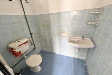 Sri Puteri (Earls Court), Ukay Perdana