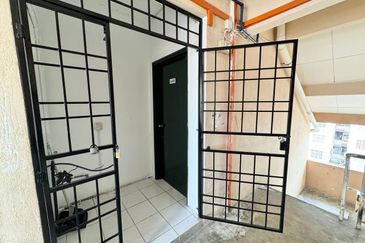 Sri Puteri (Earls Court), Ukay Perdana